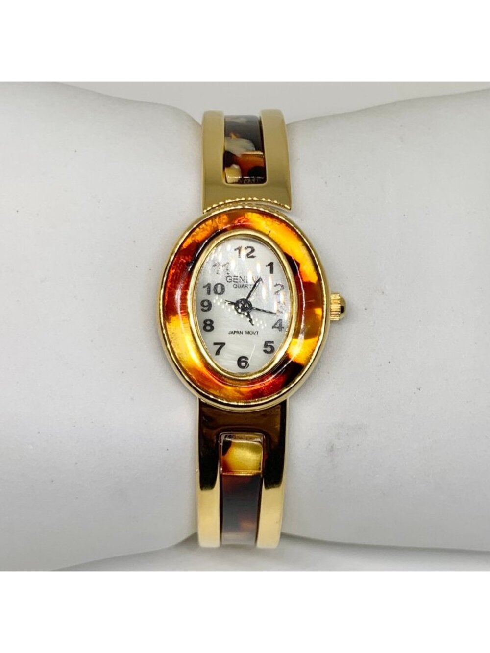 Geneva Quartz Women's Tortoise Shell gold tone cuff bracelet Watch 21mm running